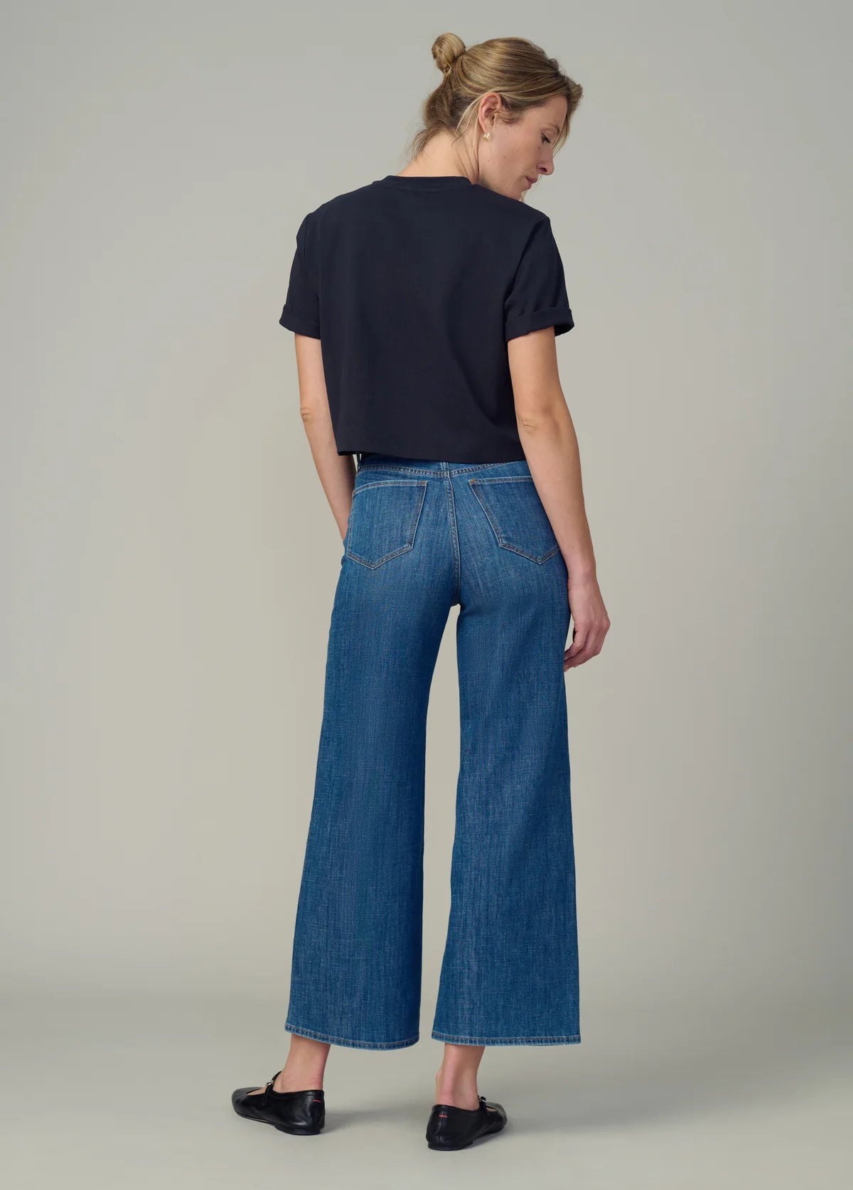 The Mia Crop