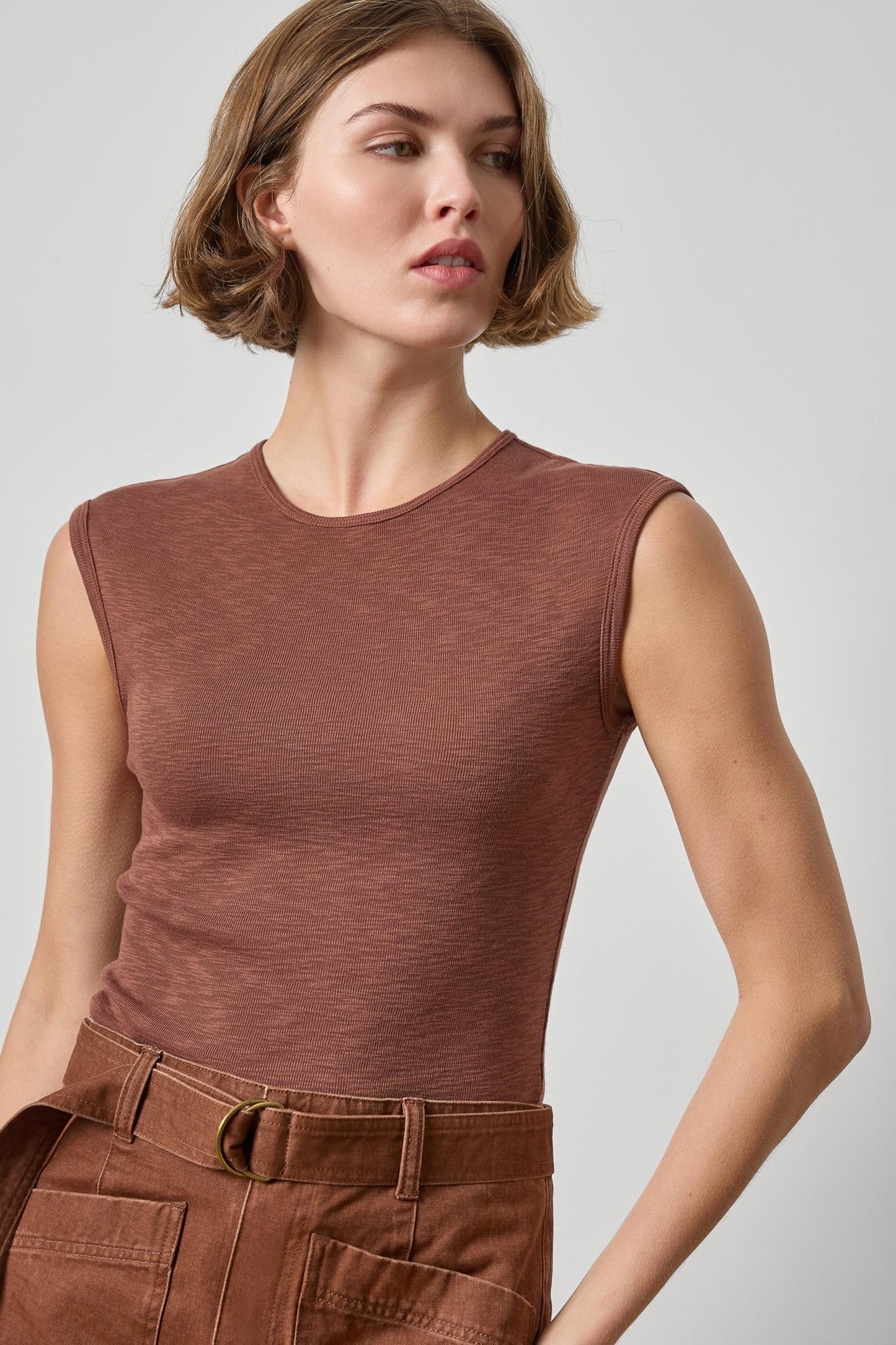 Extended Shoulder Slim Tee
