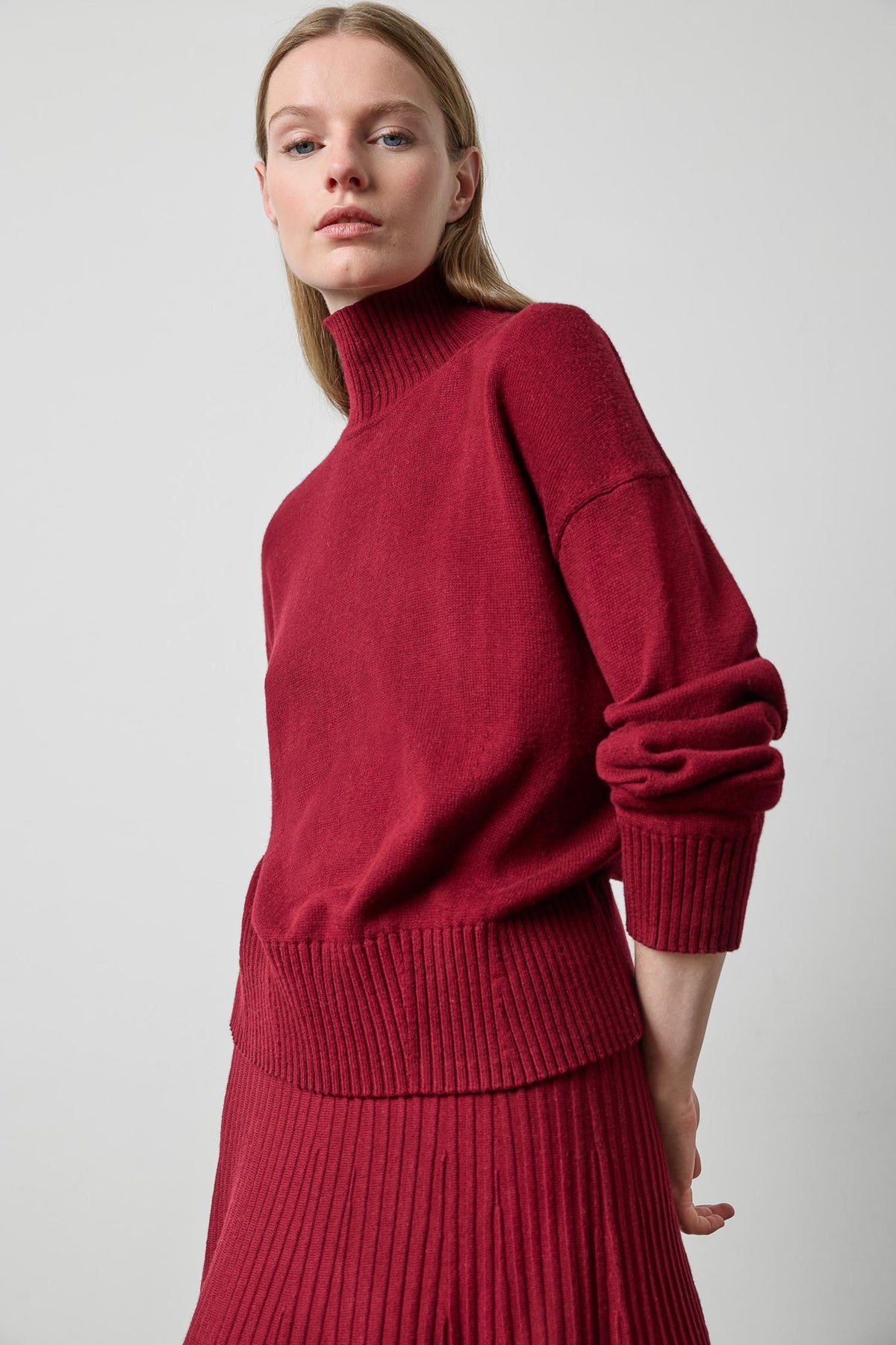 Relaxed Mock Turtleneck Sweater in Wineberry