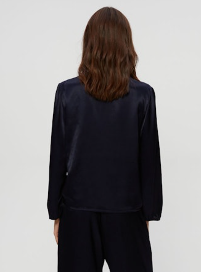 Vita Surplice Top