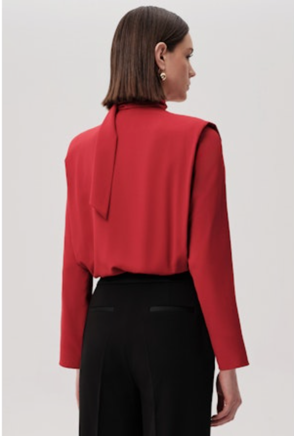 Exquise Sandy Blouse, alternate view