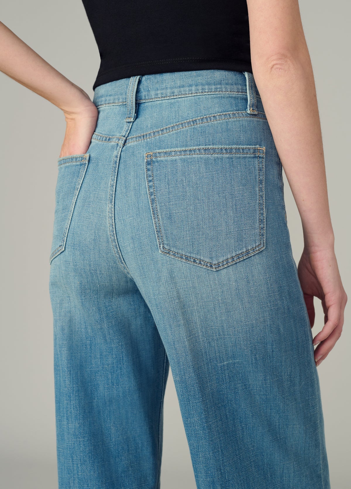 The Mia Petite