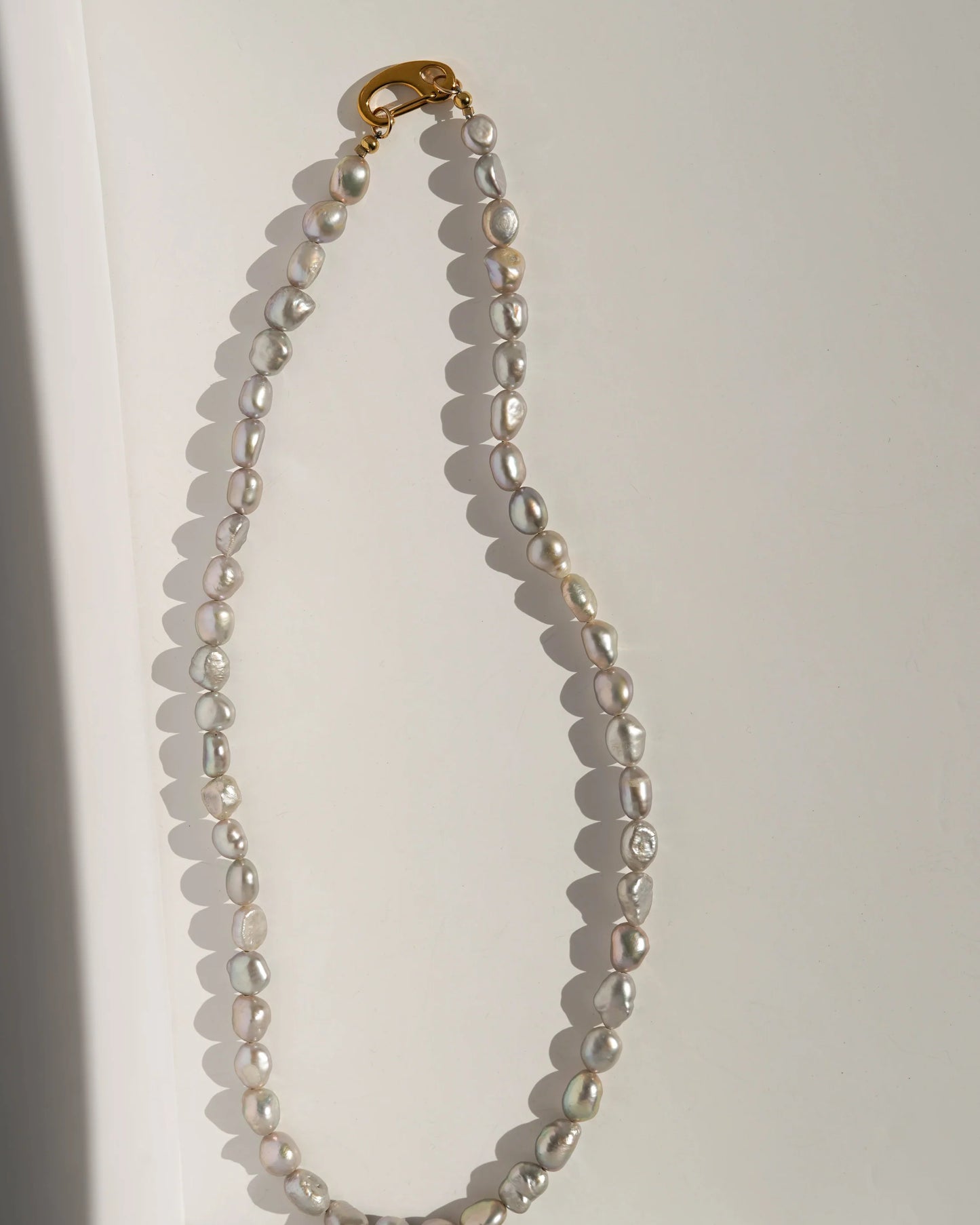 Classy Pearl Necklace