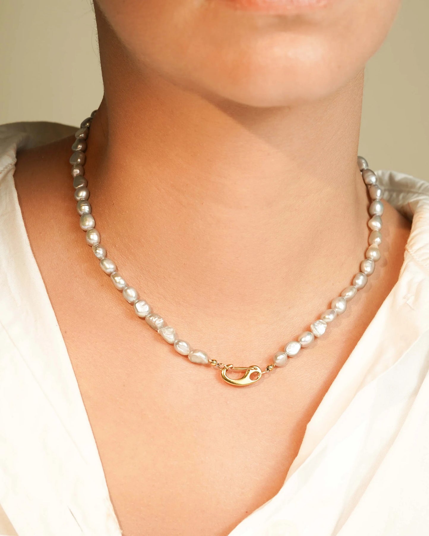 Classy Pearl Necklace