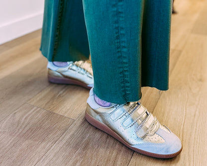 Seena Sneaker