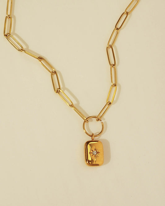Kozakh Larisa Necklace in gold