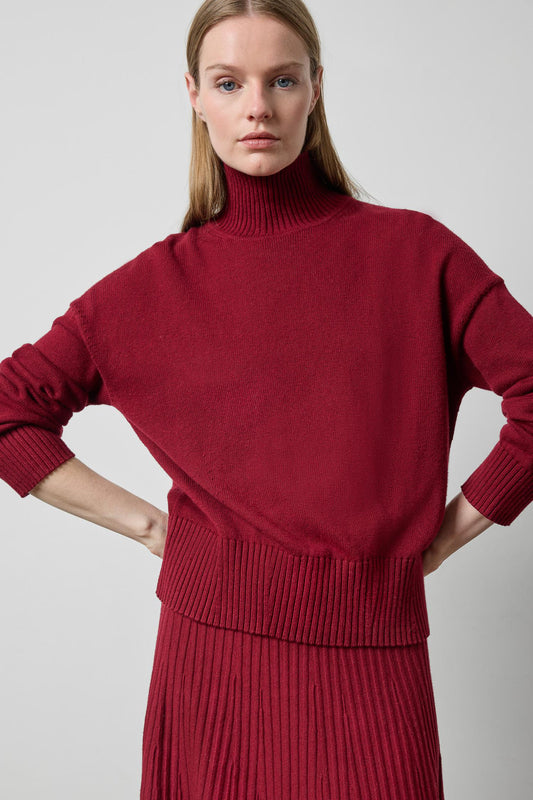 Relaxed Mock Turtleneck Sweater in Wineberry