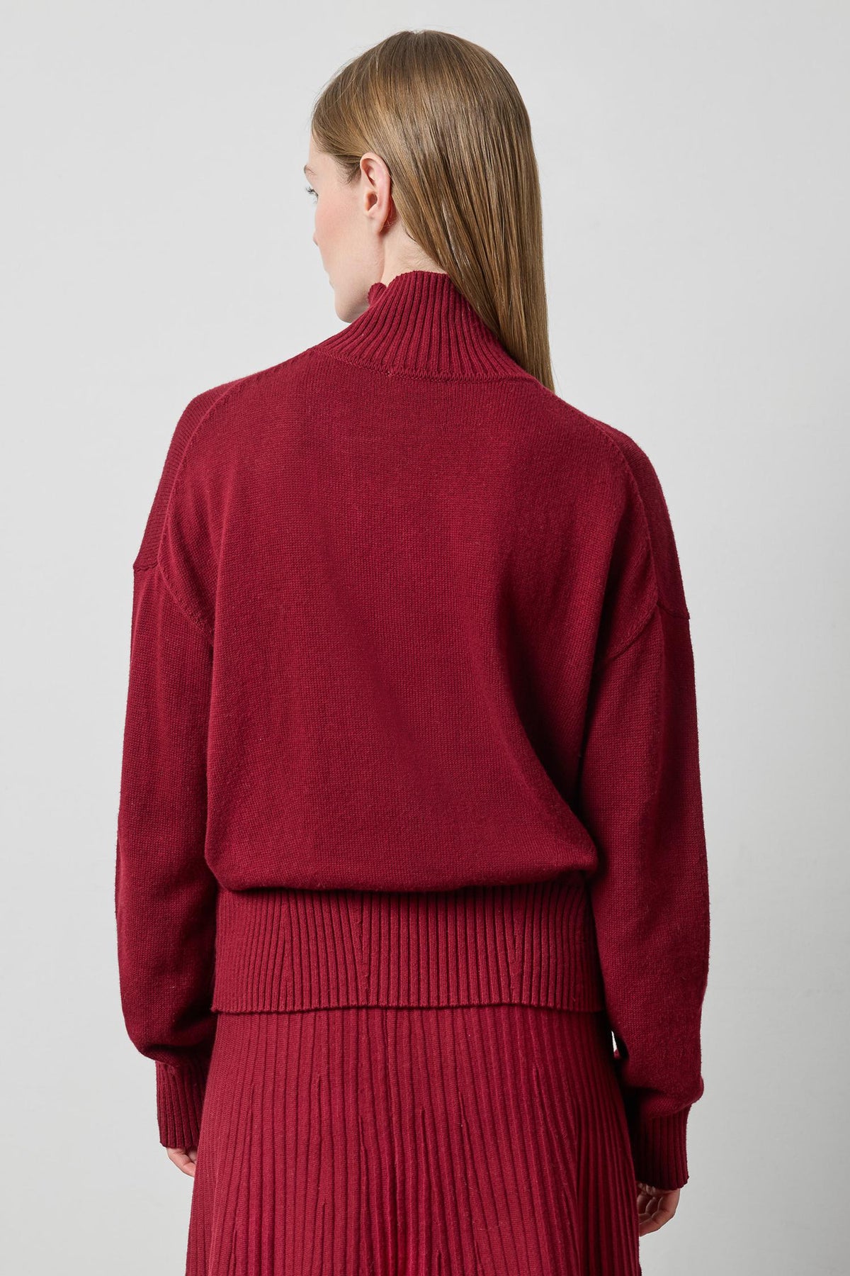 Relaxed Mock Turtleneck Sweater in Wineberry