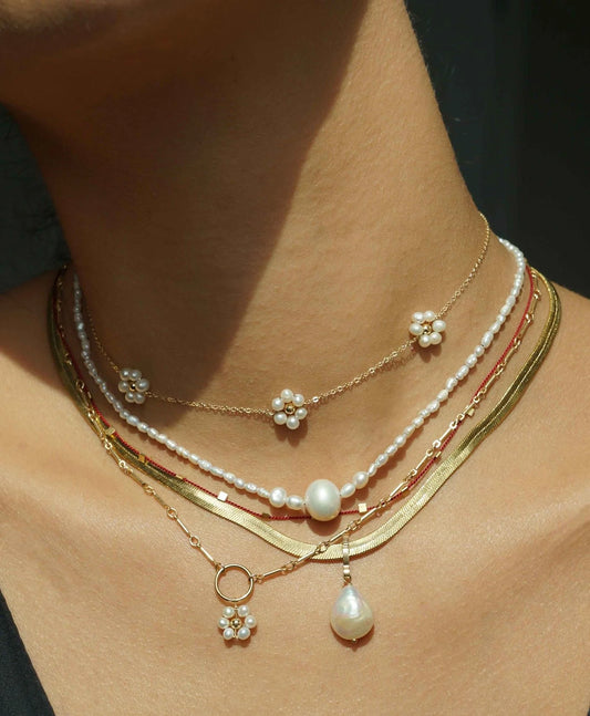 Kozakh Hilo Necklace in Dark Pink, alternate view