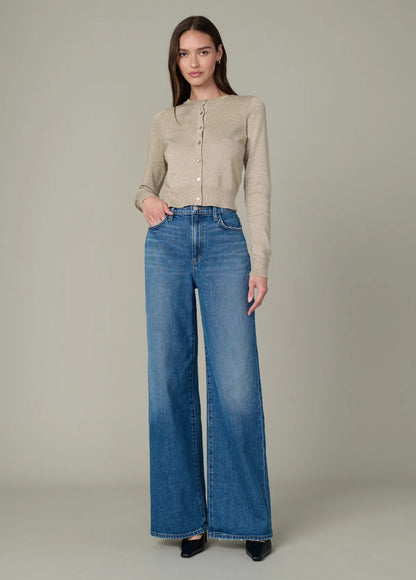 The Mia Petite
