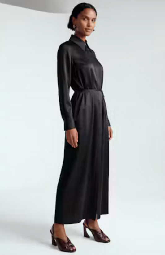 Exquise Rhoswen Dress in Black - angled