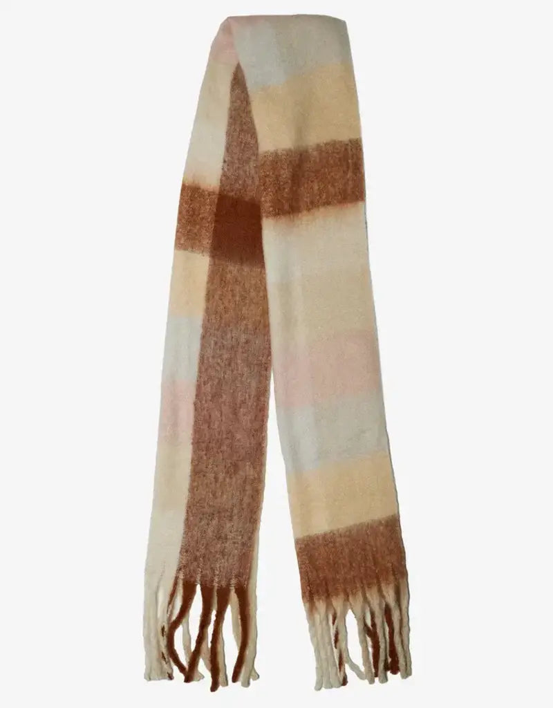 Roscoe Scarf